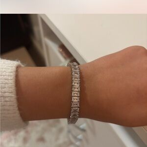 Chic Silver Bracelet for Women